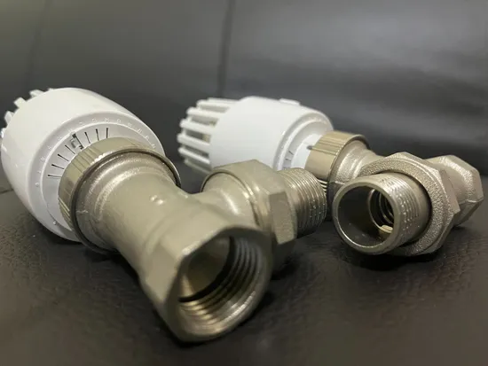 Tête de contrôle de température en laiton à 90 degrés, vanne de radiateur thermostatique pour système de chauffage au sol